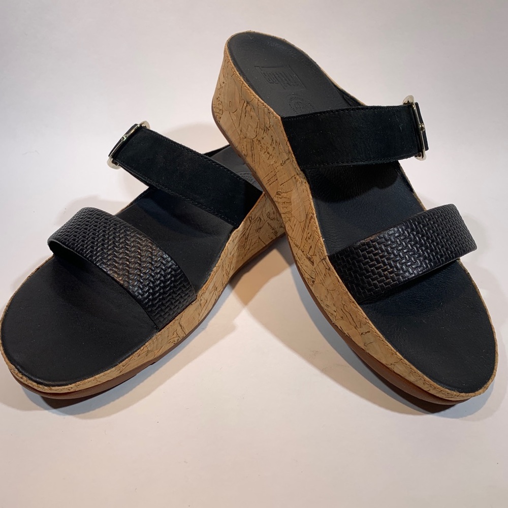 Women’s Fitflop Lottie slide with adjustable strap